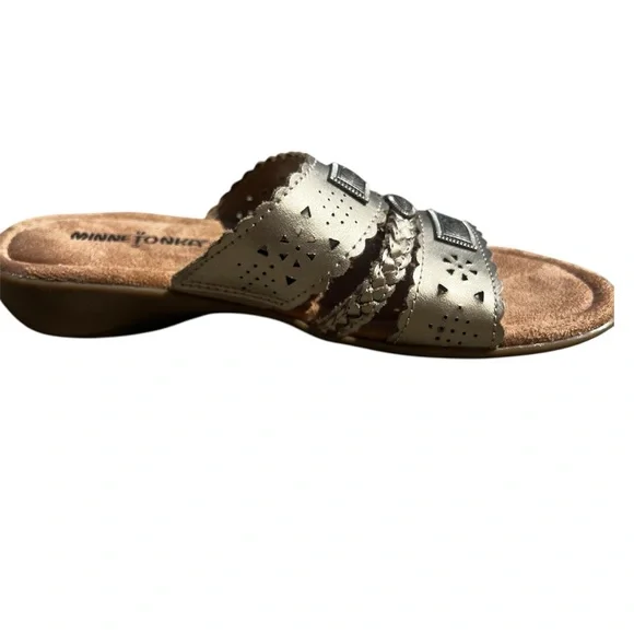 Minnetonka Leather Bronze Cut-Out Slide Sandals NEW 6 - Picture 6 of 8